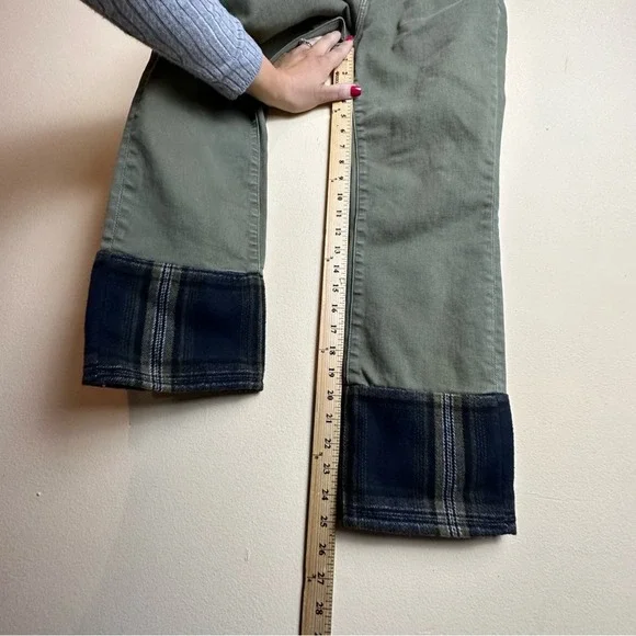 Driftwood Pants Colette Roads End Flannel Cuffs Green Jeans Women’s Size 28 - Picture 14 of 15
